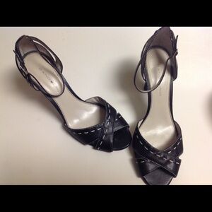 Bandolino black and pumps